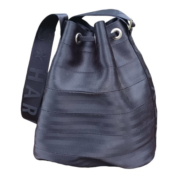 Harveys Seatbelt Bag Berkeley Bucket Purse Black Mint Condition - Picture 7 of 16